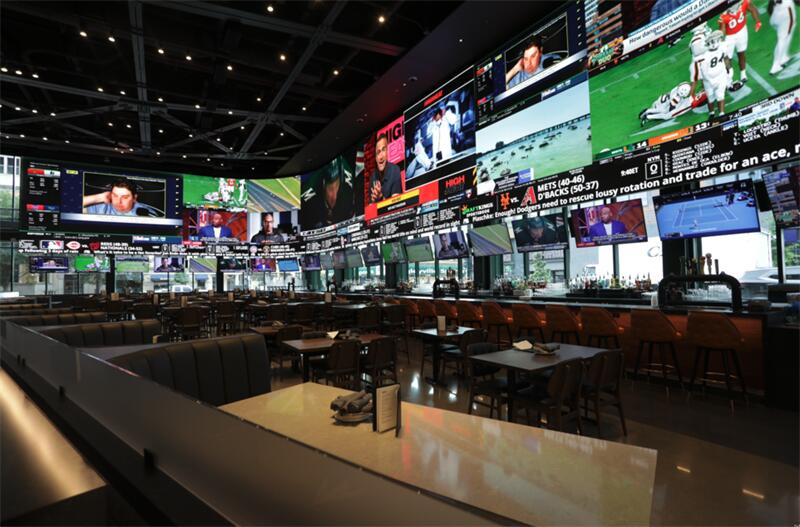 TVONE CORIOmaster2 drives 2,000 sq.ft. video wall at Chicago’s new DraftKings Sportsbook
